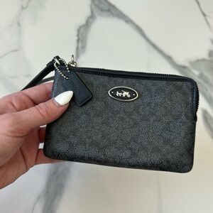 Coach Wristlet Wallet Black with CC Signature logo and Clutch Strap Zip Bag